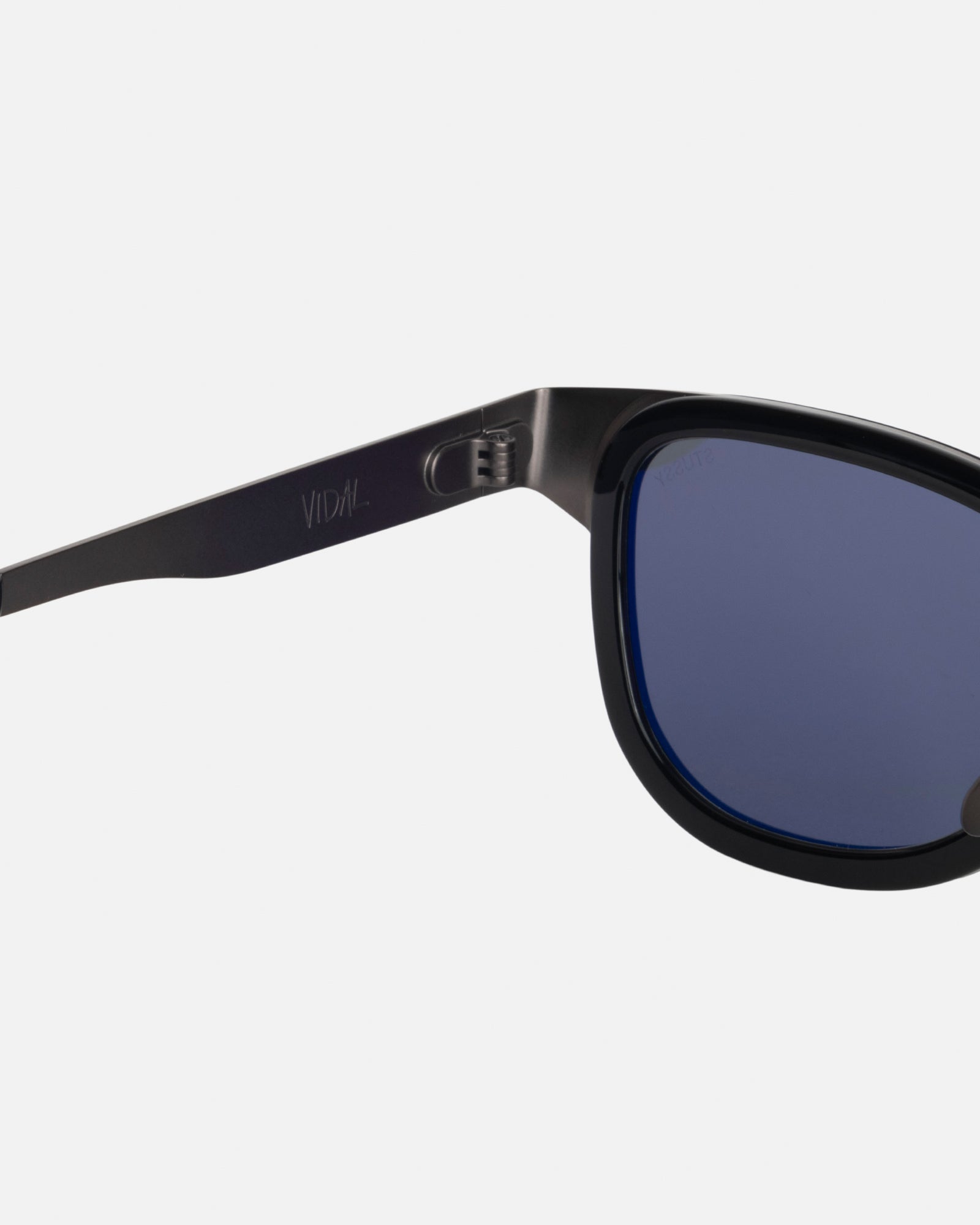 Vidal Sunglasses in gunmetal / black / black – Stüssy